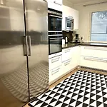 Βίλα Kaamos House