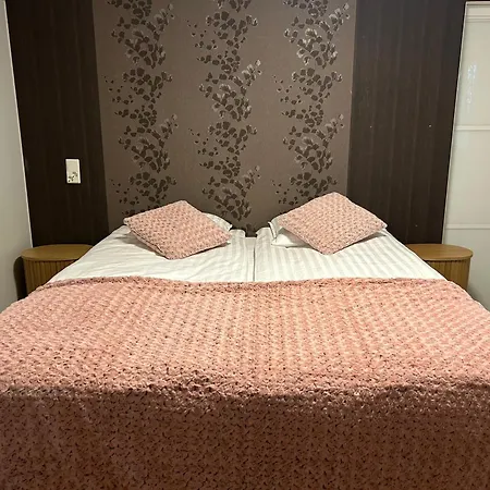 Kaamos House Huvilat